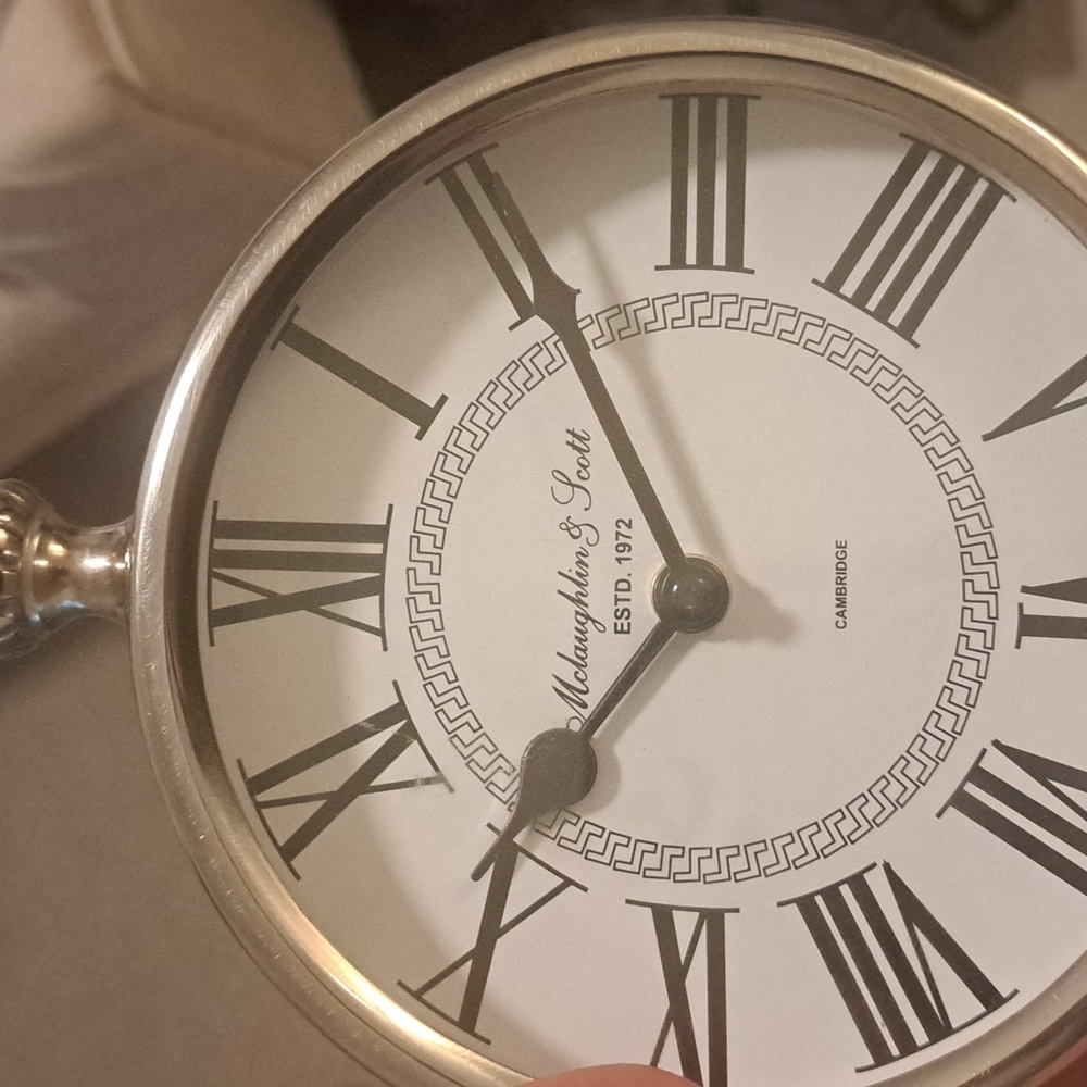 Table Clock - Picture 3 of 3